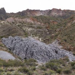 E pelas águas do rio Atuel