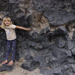 ...por um derrame vulcânico