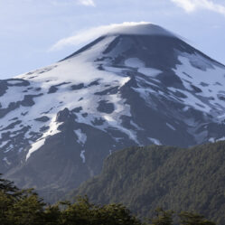 Possui 2.847 metros de altitude
