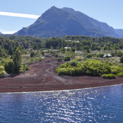 Acampamento no lago Calafquén