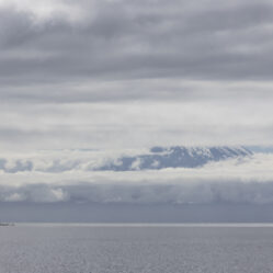Vulcão Osorno se descortinando
