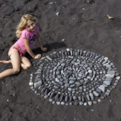 Mandalas de pedras da praia