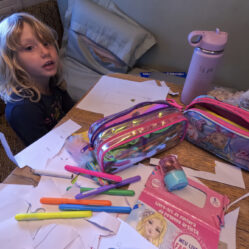 Hora de trabalhos manuais